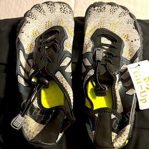 Brand new still with tags never worn fit-up shoes